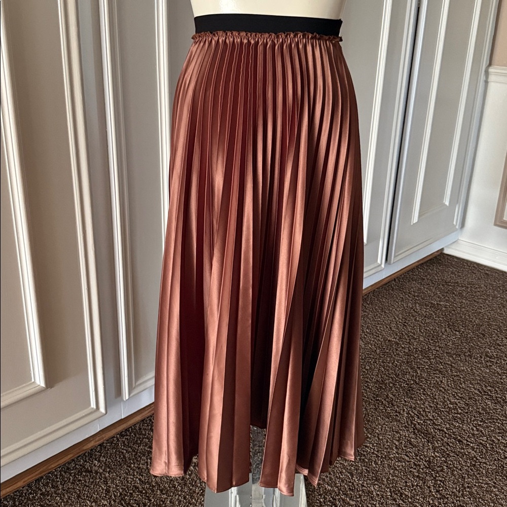 Elegant Brown Pleated Skirt